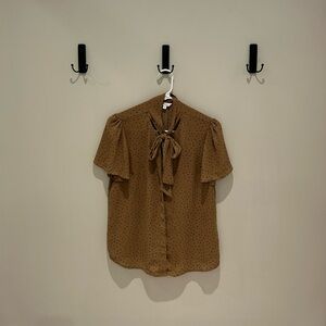 Reitmans’ tie neck blouse ✨🌿 - size small